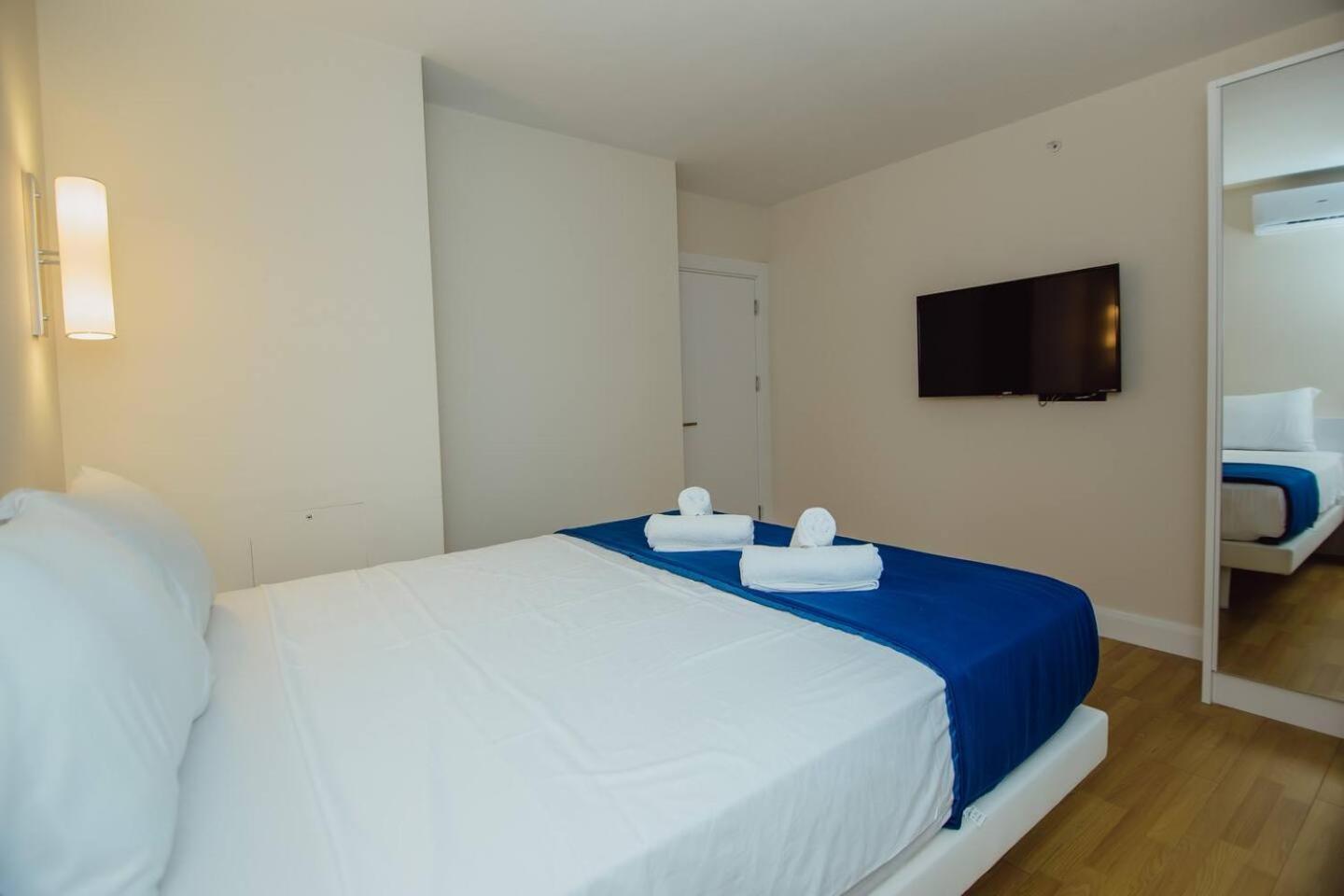 Luxury Orbi City Sea View Aparthotel 巴统 外观 照片