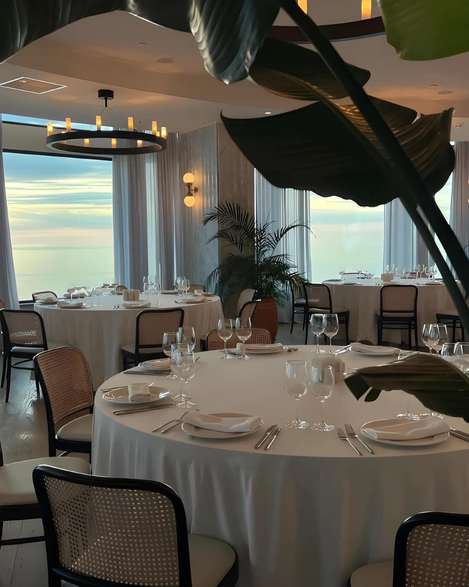 Luxury Orbi City Sea View Aparthotel 巴统 外观 照片