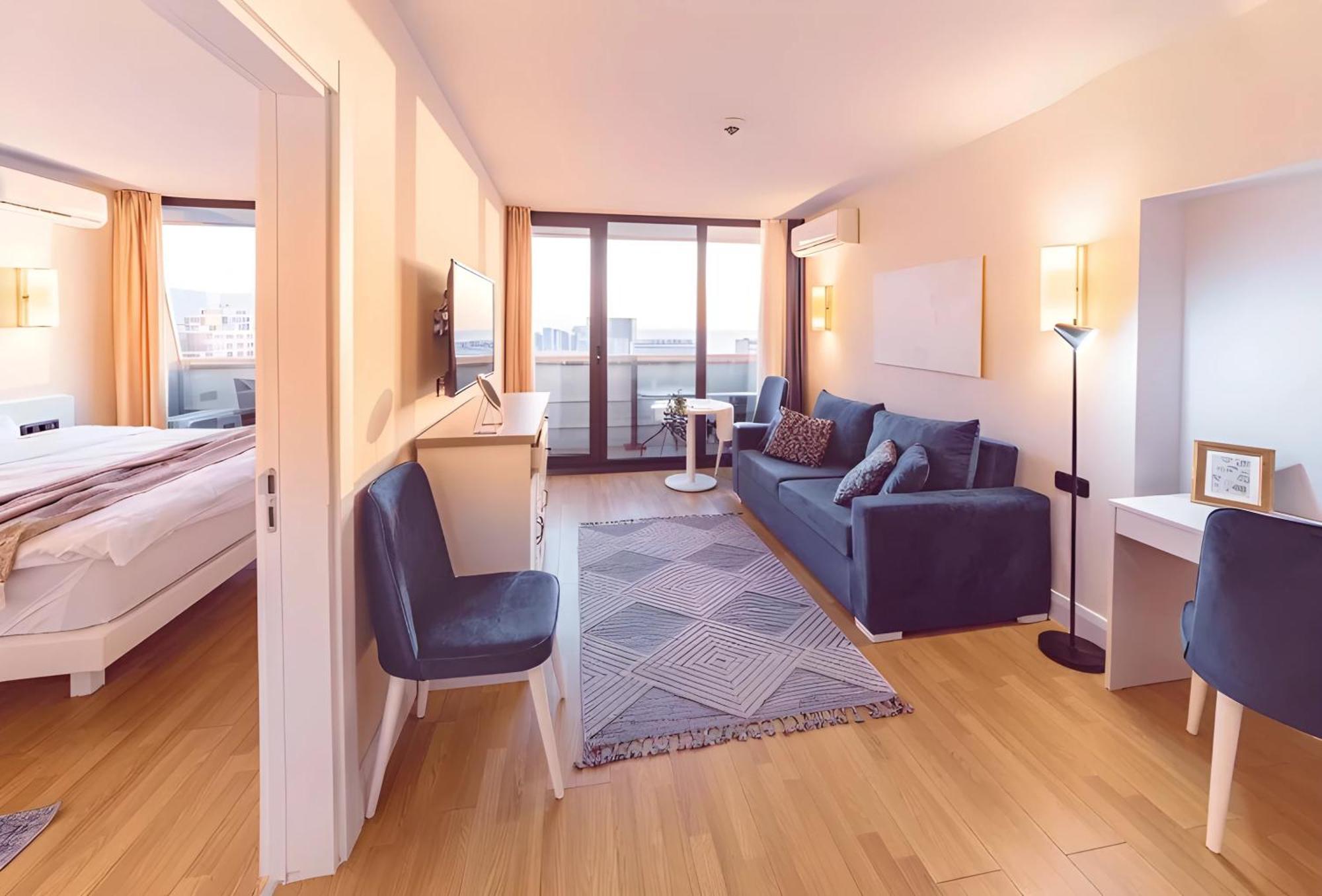 Luxury Orbi City Sea View Aparthotel 巴统 外观 照片